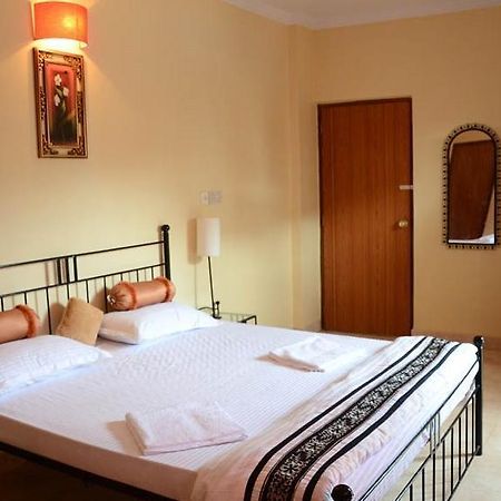 M N Resorts Baga Exterior photo