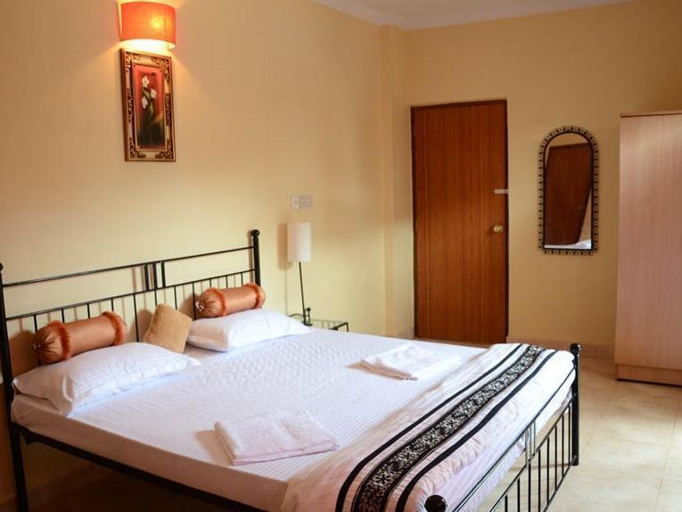 M N Resorts Baga Exterior photo